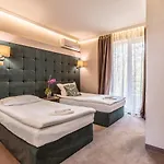 فندق микадо - онлайн Self Check-in 3*