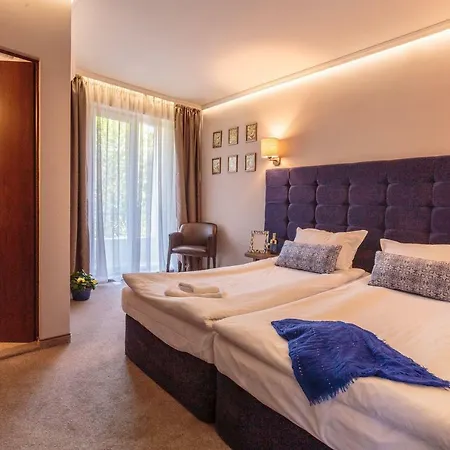 микадо Hotel Burgas City