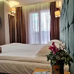 Hotel микадо - онлайн Self Check-in