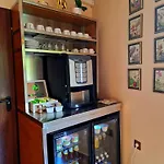 микадо - онлайн Self Check-in Hotel Burgas Stad