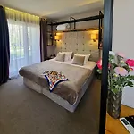 микадо - онлайн Self Check-in Burgas City