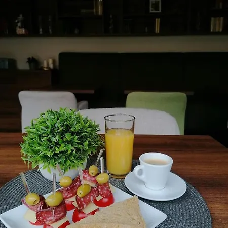 микадо - онлайн Self Check-in Szálloda