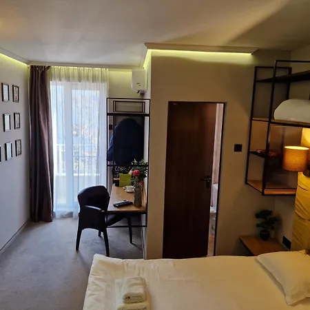 микадо - онлайн Self Check-in Szálloda Burgasz