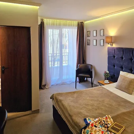 микадо Hotel 3*
