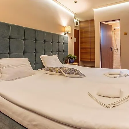микадо Hotel 3*