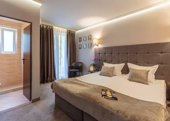 Хотел Микадо - Онлайн Self Check-In Hotel 3*