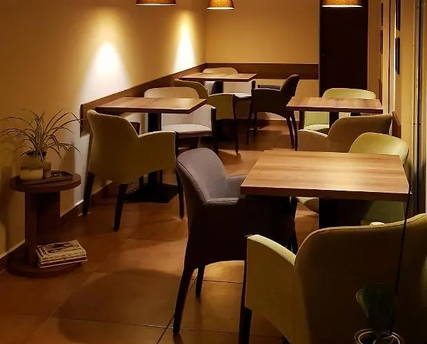 Хотел Микадо - Онлайн Self Check-In Hotel 3*